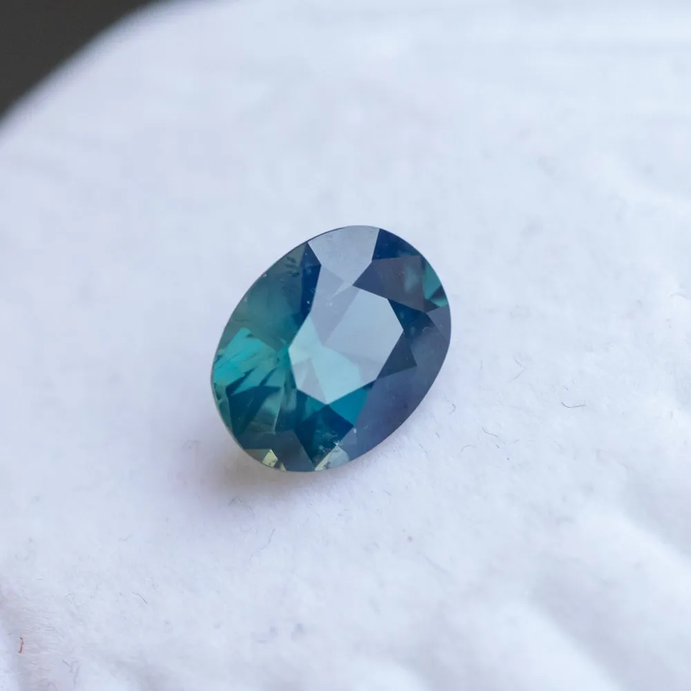 2.54CT OVAL MADAGASCAR SAPPHIRE, OCEAN BLUE SILKY TEAL, 9X7MM