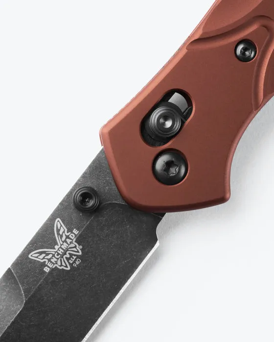 BENCHMADE MINI OSBORNE 945BK-03 2.92" DLC BATTLEWASH CPM-MAGNACUT BURNT COPPER ALUMINUM HANDLES