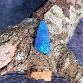 Blue Green Opal doublet 2.56ct