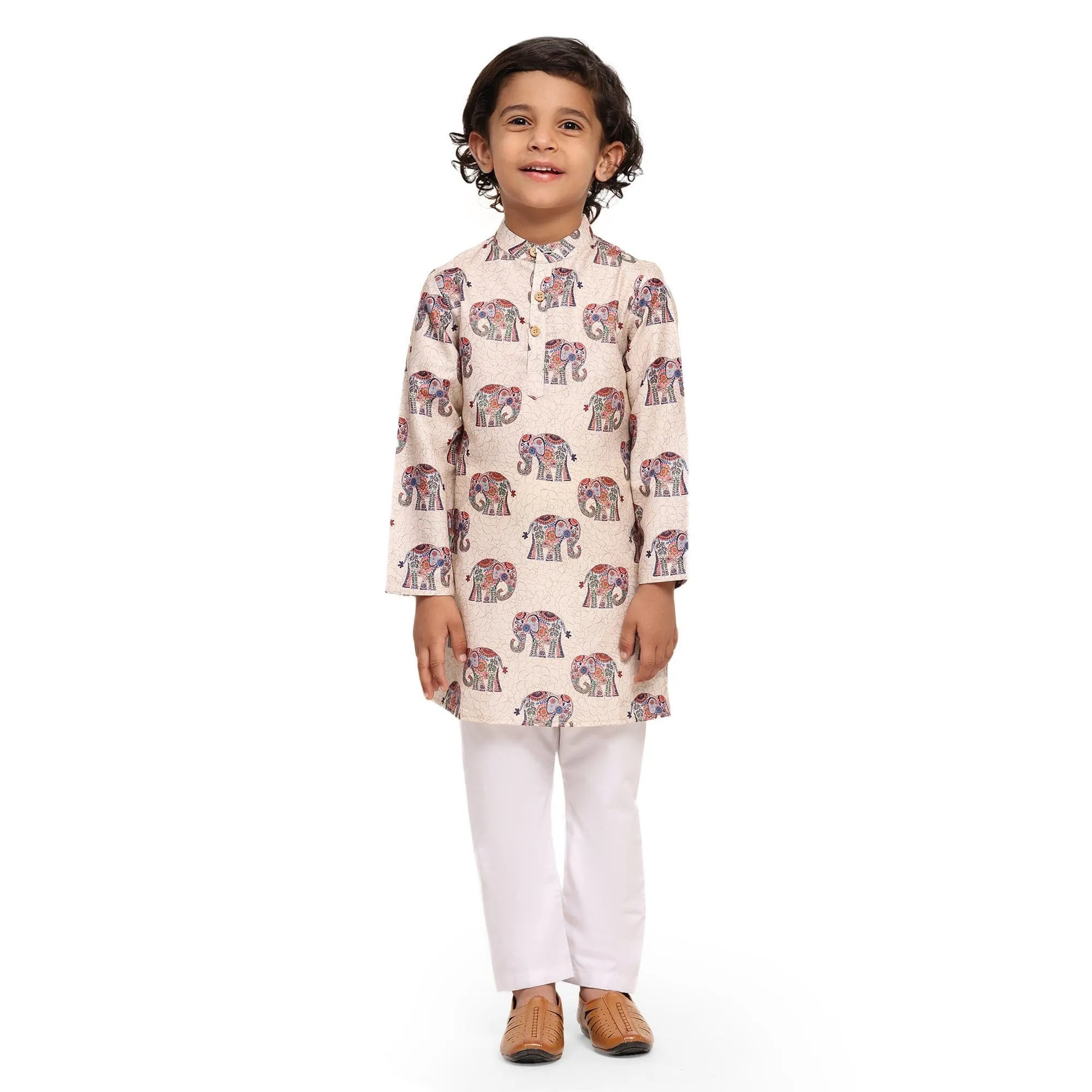 Royal Elephant print Vestiario's Blend Linen Kurta Pajama Set