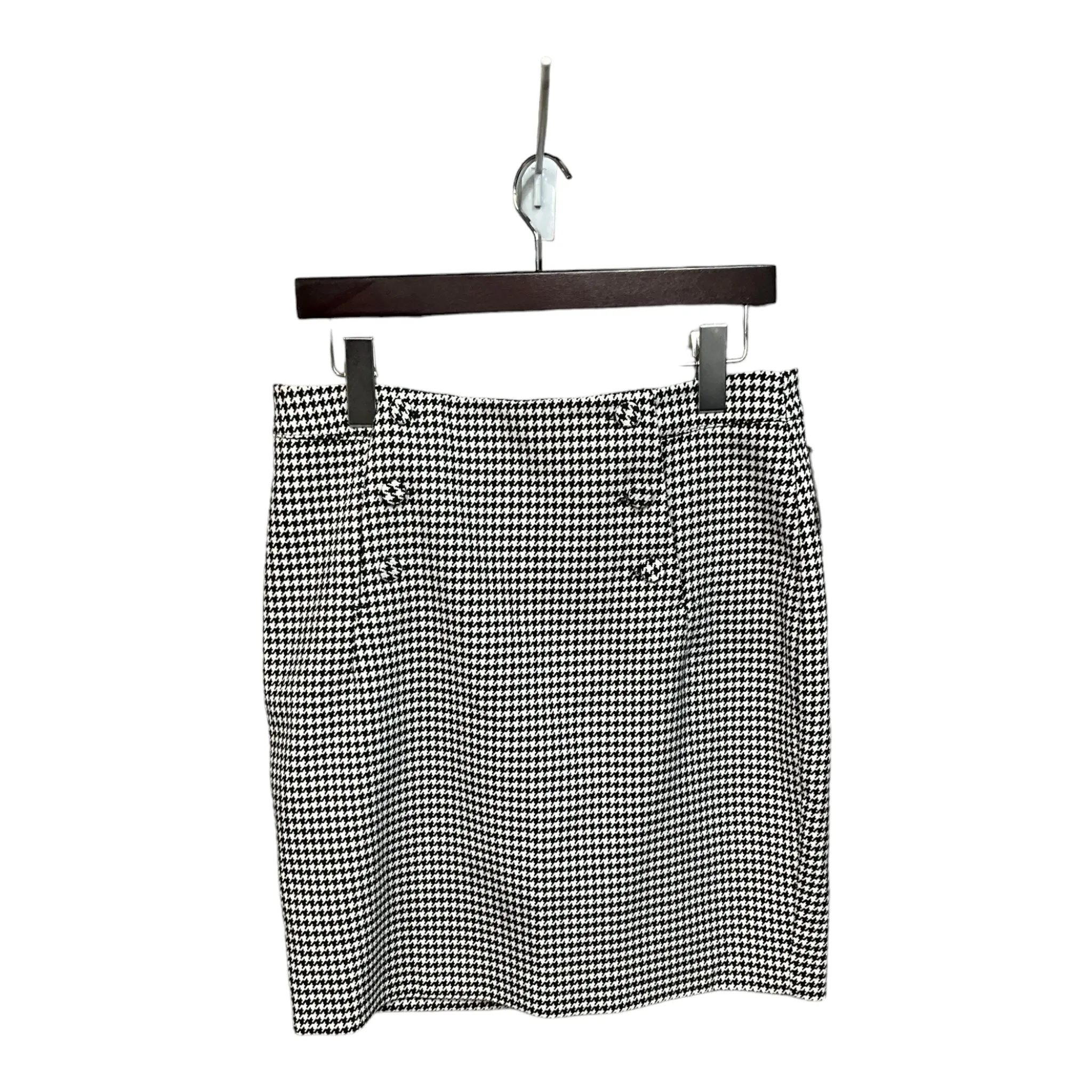 Skirt Mini & Short By H&m In Checkered Pattern, Size: M